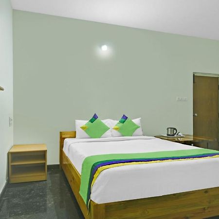 Treebo Trend Karan Residency Hotel Maiçor Exterior foto