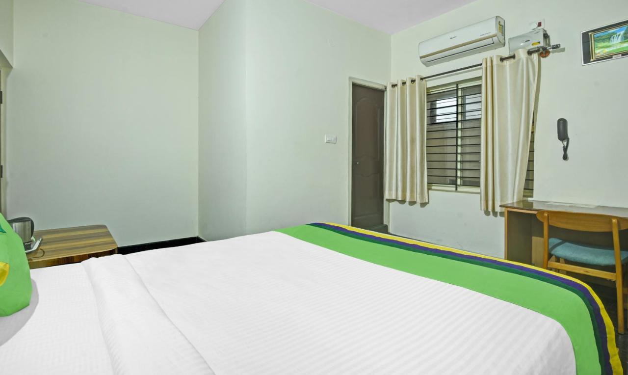 Treebo Trend Karan Residency Hotel Maiçor Exterior foto